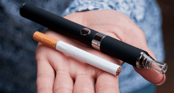 Vaping使青少年吸烟的风险增加一倍
